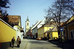 Hungary, Szentendre, Dumtsa Jenő utca, szemben a Fő (Marx) térnél a Blagovesztenszka görögkeleti templom látható., 1979, Kozák, colorful, Fortepan #286688