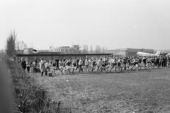 Magyarország, Budaörsi repülőtér, Budapest XI., mezei futóverseny., 1963, Tóth Ákos, Budapest, futóverseny, Fortepan #287259