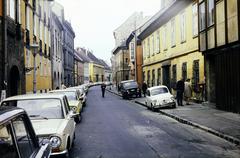 Magyarország, budai Vár, Budapest I., Úri utca a Szentháromság utcától a Nőegylet utca felé nézve., 1978, Tóth Ákos, színes, Budapest, Fortepan #287295