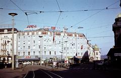 Switzerland, Basel, Centralbahnplatz. A kép jobb szélén a Svájci Szövetségi Vasút (SBB) állomása, a Bahnhof Basel SBB látható., 1968, Szomolányi József, Fortepan #287334