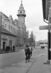 Hungary, Ráckeve, Kossuth Lajos utca, szemben a bíróság épülete a tűztoronnyal., 1968, Liszkay Ferenc, Fortepan #287559