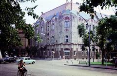 Magyarország, Kecskemét, Rákóczi út - Szabadság tér sarok, Cifra-palota., 1974, Liszkay Ferenc, Fortepan #287659