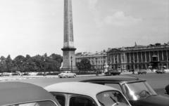 Franciaország, Párizs, Place de la Concorde, szemben az Obeliszk., 1964, Pécsi család, Fortepan #287711