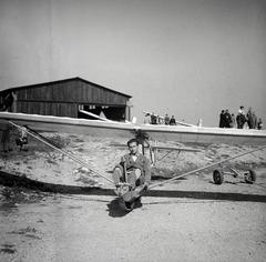 Hungary, Hármashatárhegy Airport, Budapest II., gumiköteles indításra váró vitorlázó repülőgép., 1938, Fábián István, Budapest, Fortepan #287784