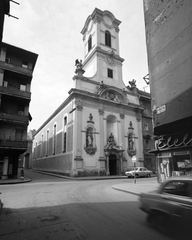 Magyarország, Budapest V., Váci utca - Nyáry Pál utca kereszteződés, Belvárosi Szent Mihály-templom (Angolkisasszonyok temploma)., 1968, Építésügyi Dokumentációs és Információs Központ, VÁTI, templom, utcakép, barokk-stílus, katolikus, Budapest, Angolkisasszonyok, Fortepan #28786