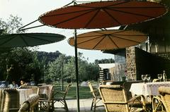 Hungary,Lake Balaton, Tihany, Motel étterem, terasz., 1959, Csaba László örökösei, sunshades, colorful, rattan furniture, Fortepan #287930