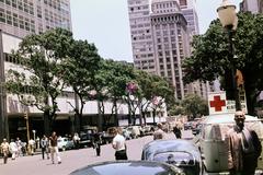 Brazília, Rio de Janeiro, szemben a Rua da Assembléia és az Avenida Rio Branco sarkán a Banco Bozano, Simonsen központi épülete., 1962, Csaba László örökösei, Fortepan #288032