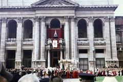 Olaszország, Róma, Piazza San Giovanni in Laterano, a Lateráni bazilika., 1963, Csaba László örökösei, szertartás, bíboros, színes, Fortepan #288080