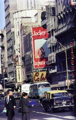 Argentína, Buenos Aires, Avenida Corrientes, a Calle Suipacha és a Calle Esmeralda közti szakasza., 1969, Csaba László örökösei, Fortepan #288189