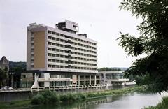 Romania,Transylvania, Oradea, a Hotel Dacia a Sebes-Körös partján., 1971, Csaba László örökösei, Fortepan #288240