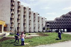 Bulgaria, Alassio, középen a Hotel Karvina, jobbra a Hotel Terwel., 1974, Csaba László örökösei, Fortepan #288379