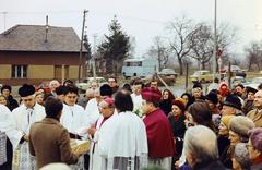 Magyarország, Kaposvár, Béke utca, középen Szendi József veszprémi érsek és Baróti János apátplébános., 1982, Csaba László örökösei, Fortepan #288577