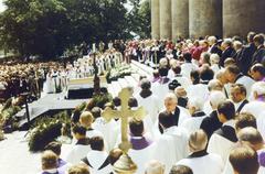 Hungary, Esztergom, Lékai László esztergomi érsek, prímás, bíboros gyászszertartása a Bazilika előtt 1986. július 8-án., 1986, Csaba László örökösei, Fortepan #288586