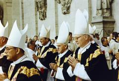 Hungary, Esztergom, Lékai László esztergomi érsek, prímás, bíboros gyászszertartása a Bazilika előtt 1986. július 8-án., 1986, Csaba László örökösei, Fortepan #288591