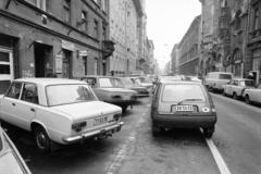 Magyarország, Budapest VIII., Szinyei Merse utca a Podmaniczky (Rudas László) utca - Szondi utca közötti szakaszon., 1990, Prohászka Imre, rendszám, Renault 5, Renault-márka, automobil, Wartburg 353, Budapest, Fortepan #288725