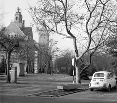 Magyarország, Kiskunhalas, Hősök tere, Városháza., 1970, Építésügyi Dokumentációs és Információs Központ, VÁTI, Fiat-márka, olasz gyártmány, középület, automobil, Fiat 500, Rezső Hikisch-terv, Fischer Ágoston-terv, Kotál Henrik-terv, Fortepan #28880