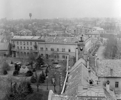 Magyarország, Kiskunhalas, kilátás a Városháza tornyából kelet felé, előtérben a Hősök tere, jobbra távolabb a Bethlen Gábor tér., 1970, Építésügyi Dokumentációs és Információs Központ, VÁTI, középület, Rezső Hikisch-terv, Fischer Ágoston-terv, Kotál Henrik-terv, víztorony, Fortepan #28890