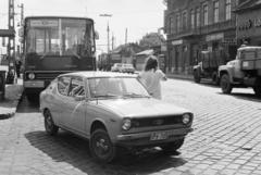 Magyarország, Budapest VIII., a 109-es busz végállomása az Orczy téren, a Baross utca végénél., 1980, Prohászka Imre, Budapest, autóbusz, Ikarus-márka, viszonylattábla, Datsun-márka, Fortepan #288973