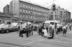 Magyarország, Budapest VIII., a felvétel a Baross kocsiszín előtt a Csúcsforgalom című műsor alkalmával készült., 1984, Prohászka Imre, Budapest, Lancia-márka, Fortepan #289016