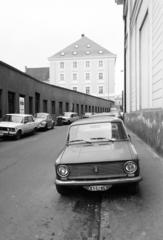 Magyarország, Budapest V., Bárczy István utca a Szomory Dezső (Biermann István) tér felé nézve., 1988, Prohászka Imre, rendszám, automobil, utcakép, Lada-márka, Budapest, Fortepan #289025