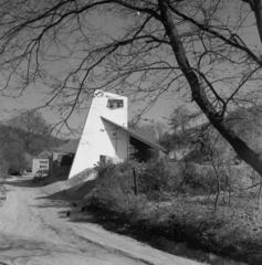 Magyarország, Cserépváralja, Munkácsy Mihály utca (Felszabadítók útja), Munkás Szent József-templom (tervező Csaba László, 1961.)., 1962, Csaba László örökösei, modern építészet, Fortepan #289397