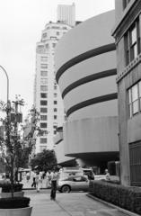 Amerikai Egyesült Államok, New York, 5th Avenue 1071., Solomon R. Guggenheim Museum., 1974, Bencseky Mátyás, Fortepan #289476