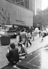 Amerikai Egyesült Államok, New York, Sixth Avenue / Avenue of the Americas, szemben a New York Hilton Midtown., 1974, Bencseky Mátyás, Fortepan #289502