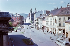 Magyarország, Sopron, Várkerület (Lenin körút) a Széchenyi tér irányában, háttérben a Domonkos templom., 1964, Építésügyi Dokumentációs és Információs Központ, VÁTI, templom, színes, autóbusz, élelmiszerbolt, utcakép, Zuk-márka, barokk-stílus, lengyel gyártmány, dominikánus rend, Fortepan #28975