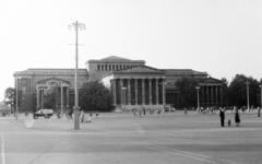 Hungary, Budapest XIV., Hősök tere, Szépművészeti Múzeum. A felvétel 1956. szeptember 23-án készült., 1956, Fóti István örökösei, Budapest, Fortepan #290047