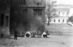 Hungary, Budapest IX., Markusovszky (Úttörő) tér, lángoló teherautó a későbbi Biblia utcánál., 1956, Fóti István örökösei, Budapest, revolution, wreck, Fortepan #290071