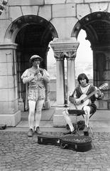 Hungary, Halászbástya, Budapest I., 1985, Szerényi Gábor, Budapest, guitar, flute, guitar case, music-stand, money, musician, Fortepan #291275