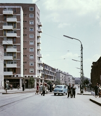 Magyarország, Miskolc, Bajcsy-Zsilinszky utca az Ady híd felől nézve., 1963, Építésügyi Dokumentációs és Információs Központ, VÁTI, színes, villamosmegálló, Fortepan #29202