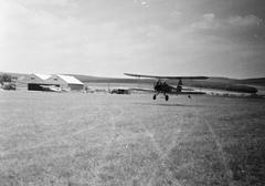 Magyarország, Budakeszi, Farkashegyi repülőtér., 1961, Dusik, repülőtér, Polikarpov CSS-13, biplán, Polikarpov Po-2, hangár, Fortepan #292095