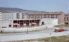 Magyarország, Uránváros, Pécs, Esztergár Lajos utca (39-es dandár út), Olympia étterem., 1961, Építésügyi Dokumentációs és Információs Központ, VÁTI, vendéglátás, színes, magyar gyártmány, étterem, terasz, cukrászda, Ikarus 31/311, Gádoros Lajos-terv, Fortepan #29247