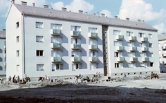 Magyarország, Uránváros, Pécs, Páfrány utcai házak., 1957, Építésügyi Dokumentációs és Információs Központ, VÁTI, színes, lovaskocsi, építkezés, lakótelep, kordé, Fortepan #29253