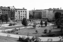 Magyarország, Budapest II., Mechwart liget, kilátás a Margit körút (Mártírok útja) felé., 1965, Inkey Tibor, Budapest, park, Fortepan #292553