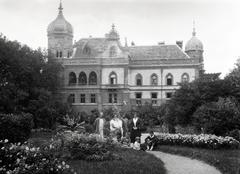 Hungary, Veszprém, Püspökkert, Püspöki Jószágkormányzóság épülete., 1930, Kenderessy Tibor, Fortepan #292880