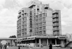 Romania,Transylvania, Deva, Strada Mareșal Averescu, Sarmis Hotel., 1970, Kenderessy Tibor, Fortepan #293063