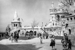 Magyarország, Halászbástya,budai Vár, Budapest I., 1957, Gál László, életkép, Schulek Frigyes-terv, Budapest, Fortepan #29469