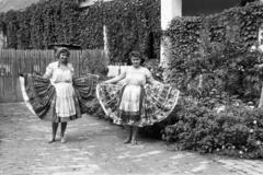 Magyarország, Szeremle, népviselet., 1964, Szász Gábor, Fortepan #295732