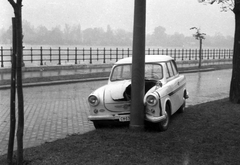 Magyarország, Budapest XIII., Újpesti rakpart a Katona József utca és a Jászai Mari tér között., 1963, Fortepan, német gyártmány, Trabant-márka, baleset, automobil, rendszám, Trabant 600, Budapest, Fortepan #29964