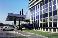 Magyarország, Budapest XIII., Váci út 73., SZOT irodaház (később Nyugdíjfolyósító)., 1977, Mnyenczán Tamás, Budapest, Fortepan #300505