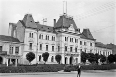 Románia,Erdély, Székelyudvarhely, Városháza (eredetileg Batthyány, ekkor Augusztus 23) tér, Városháza., 1963, Németh Tamás, útjelző tábla, középület, eklektikus építészet, Stehló Ottó-terv, Fortepan #30141