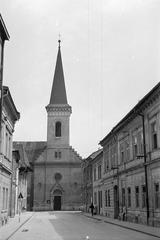 Szlovákia, Kassa, Pri Miklušovej väznici ulica, szemben a református templom., 1958, Szalontai Tamás, templom, utcakép, Fortepan #301768