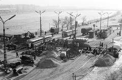 1965, Szalontai Tamás, csibilámpa, utcai lámpa, építőanyag, autóbusz, köztéri óra, építkezés, villamos, Fortepan #302020