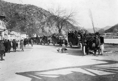 Montenegró, Rijeka Crnojevića, Austro Fiat típusú teherautó., 1915, Krepsz Zoltán, első világháború, kutya, teherautó, katonaság, Austro-Fiat-márka, konvoj, Fortepan #30316