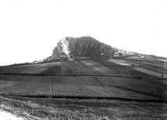 A felvétel 1900 előtt készült. A kép forrását kérjük így adja meg: Fortepan / MMKM. Levéltári jelzet: MMKM TTFGY 2019.1., 1900, Magyar Műszaki és Közlekedési Múzeum / Eötvös Loránd, Eötvös Loránd, Fortepan #303425