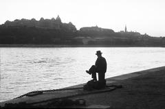 1937, Inkey Tibor, Best of, sitting, chain, silhouette, mooring bollard, Fortepan #303704