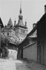 Romania,Transylvania, Sighişoara, Városi utca (Strada Cetatii), szemben az Óratorony., 1985, Németh Tamás, clock tower, Fortepan #30423