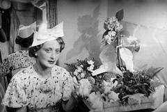 1936, Inkey Tibor, headdress, woman, celebrity, bouquet, Fortepan #306094